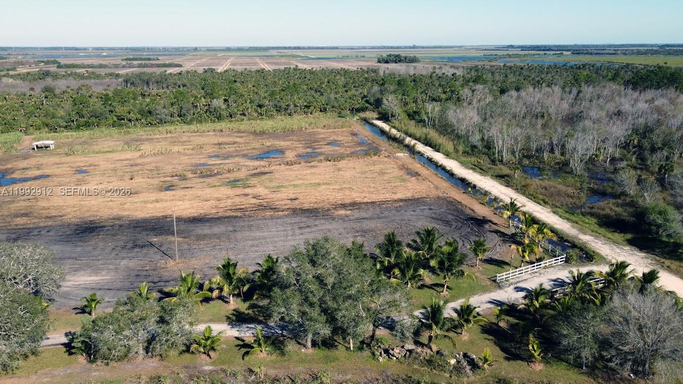   /   sq. ft. $ 2026-04-01 0 Photo