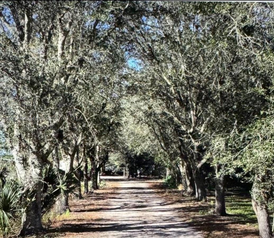   /   sq. ft. $ 2026-04-01 0 Photo