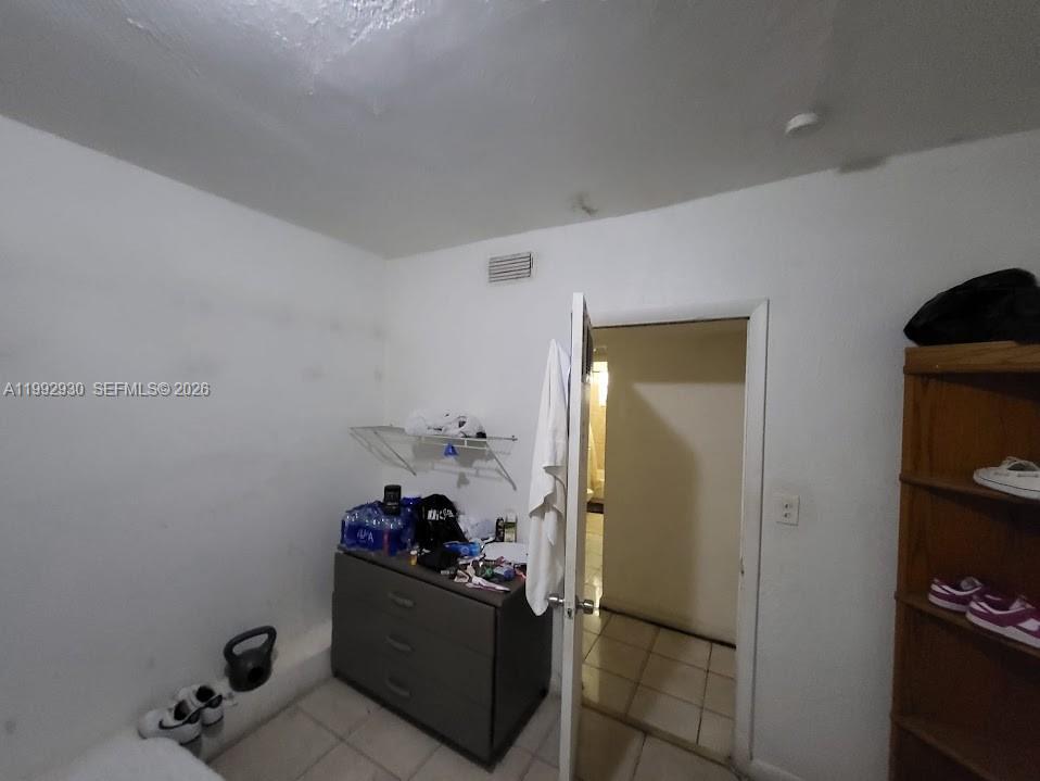   /  1236 sq. ft. $ 2026-04-01 0 Photo