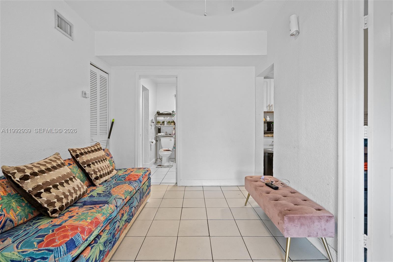   /  1674 sq. ft. $ 2026-04-01 0 Photo