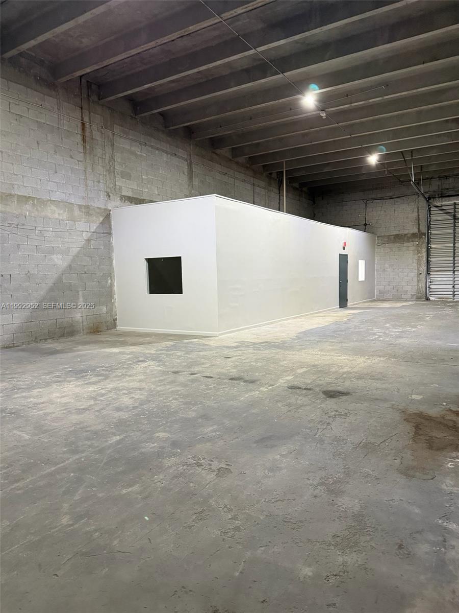   /   sq. ft. $ 2026-04-01 0 Photo