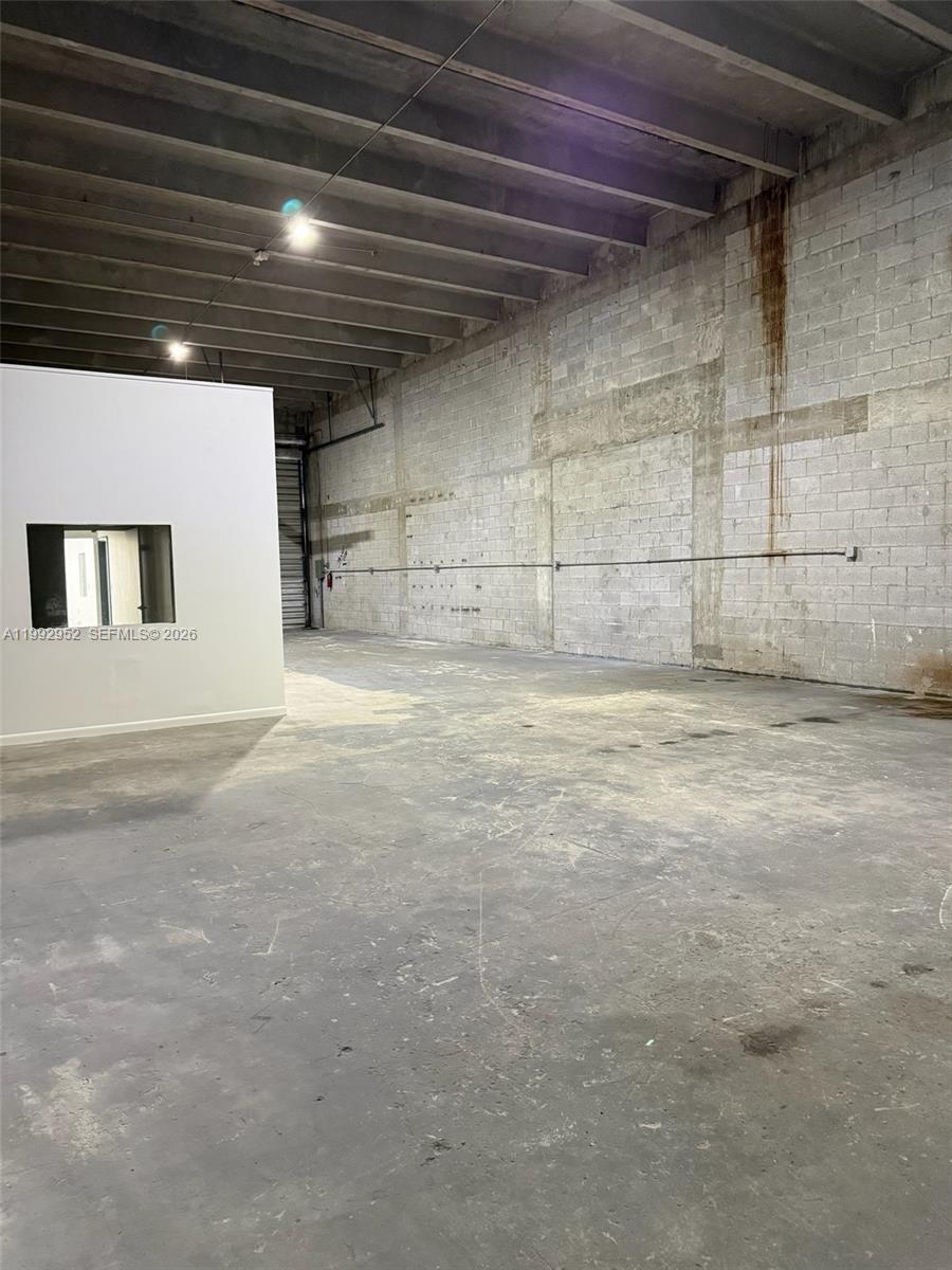   /   sq. ft. $ 2026-04-01 0 Photo