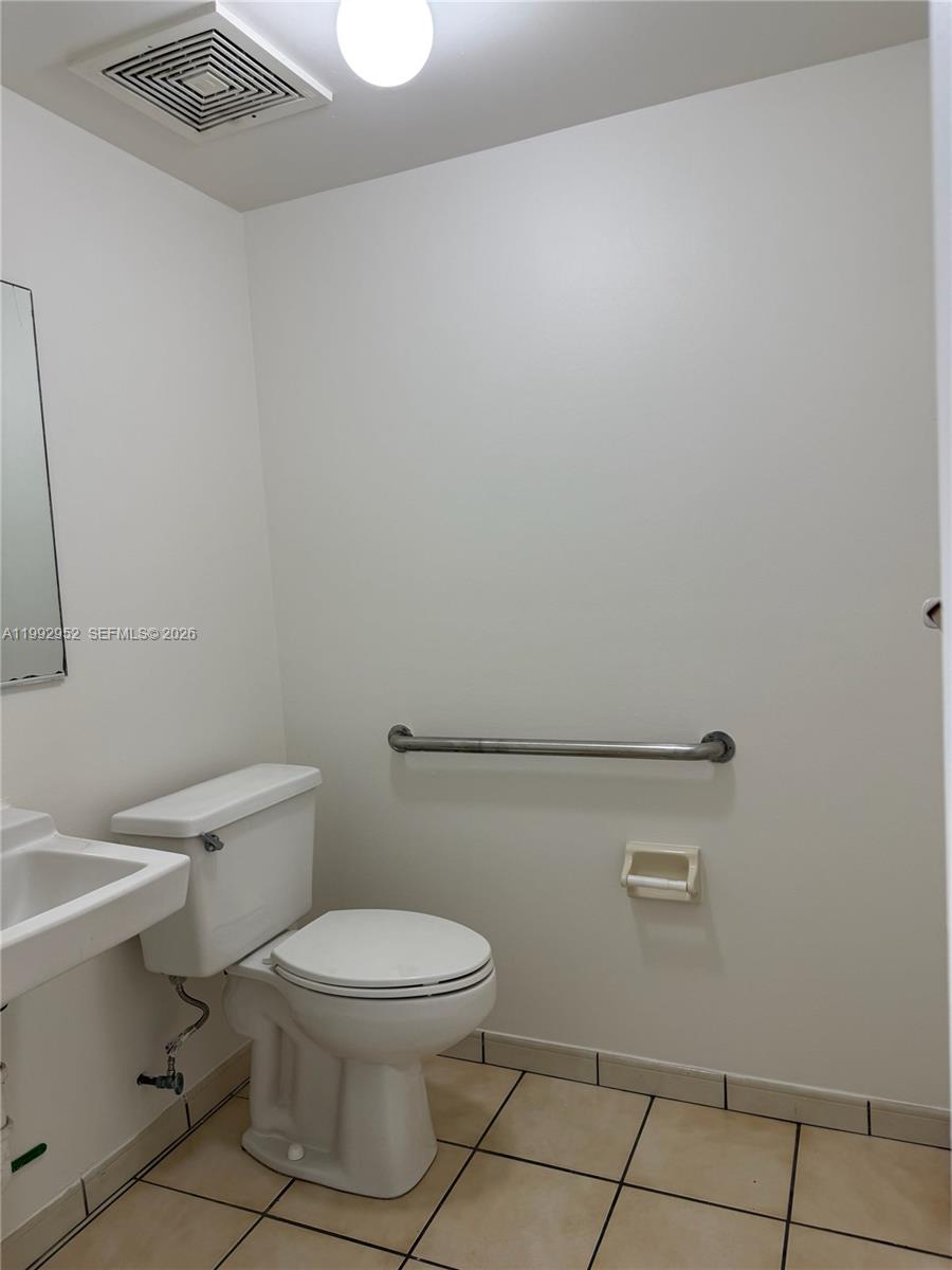   /   sq. ft. $ 2026-04-01 0 Photo