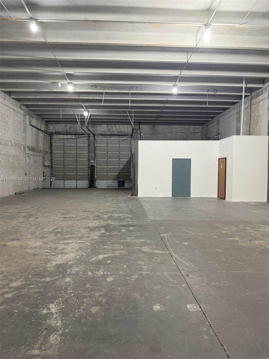   /   sq. ft. $ 2026-04-01 0 Photo