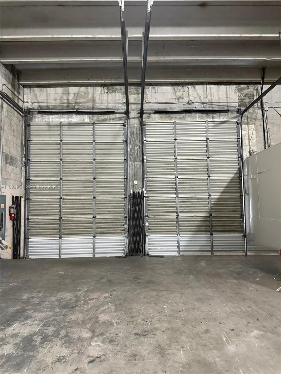   /   sq. ft. $ 2026-04-01 0 Photo