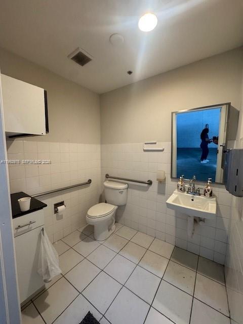 1  /   sq. ft. $ 2026-04-16 0 Photo