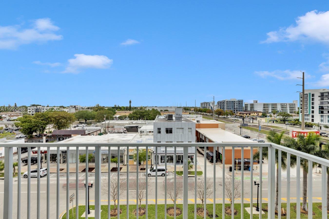 Photo of 140 Dixie Hwy  #403, Hollywood, Florida, 33020 - 