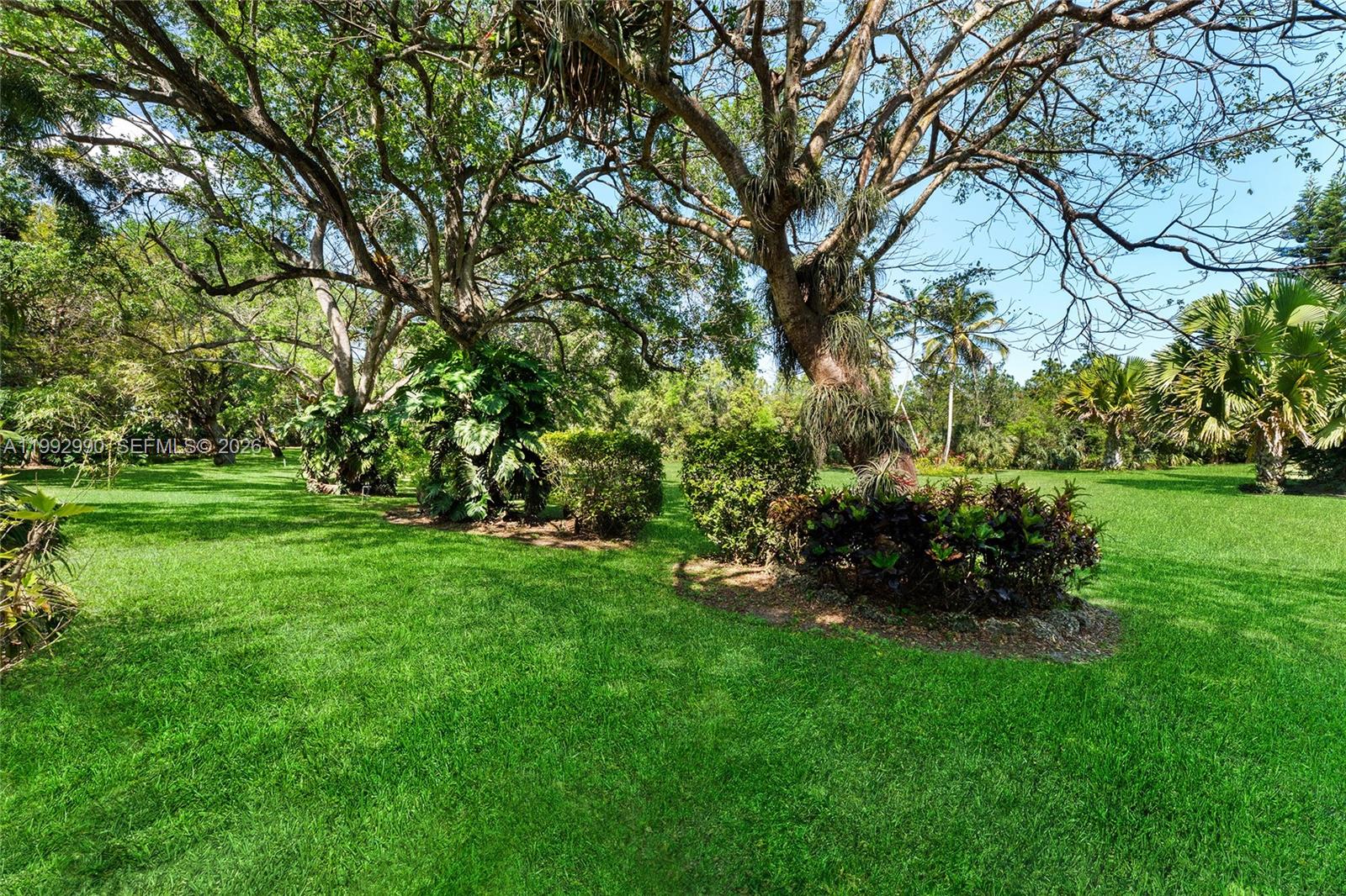   /   sq. ft. $ 2026-04-01 0 Photo