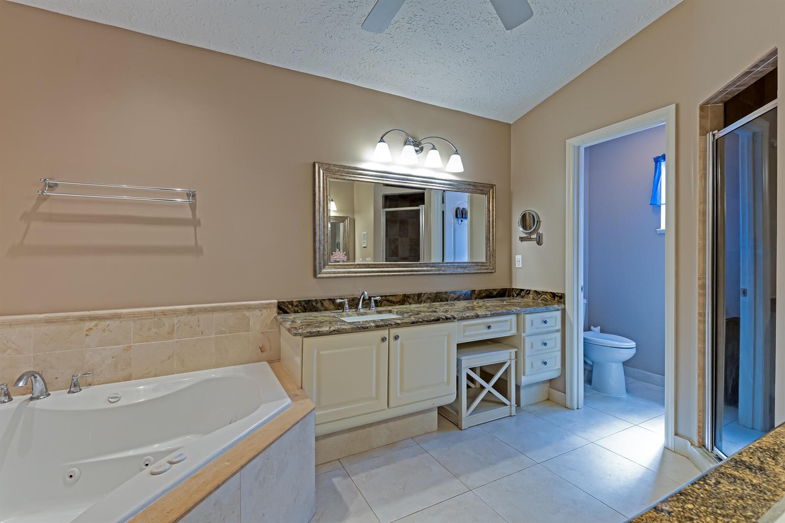 471 3 / 2 1834 sq. ft. $ 2026-06-16 0 foto