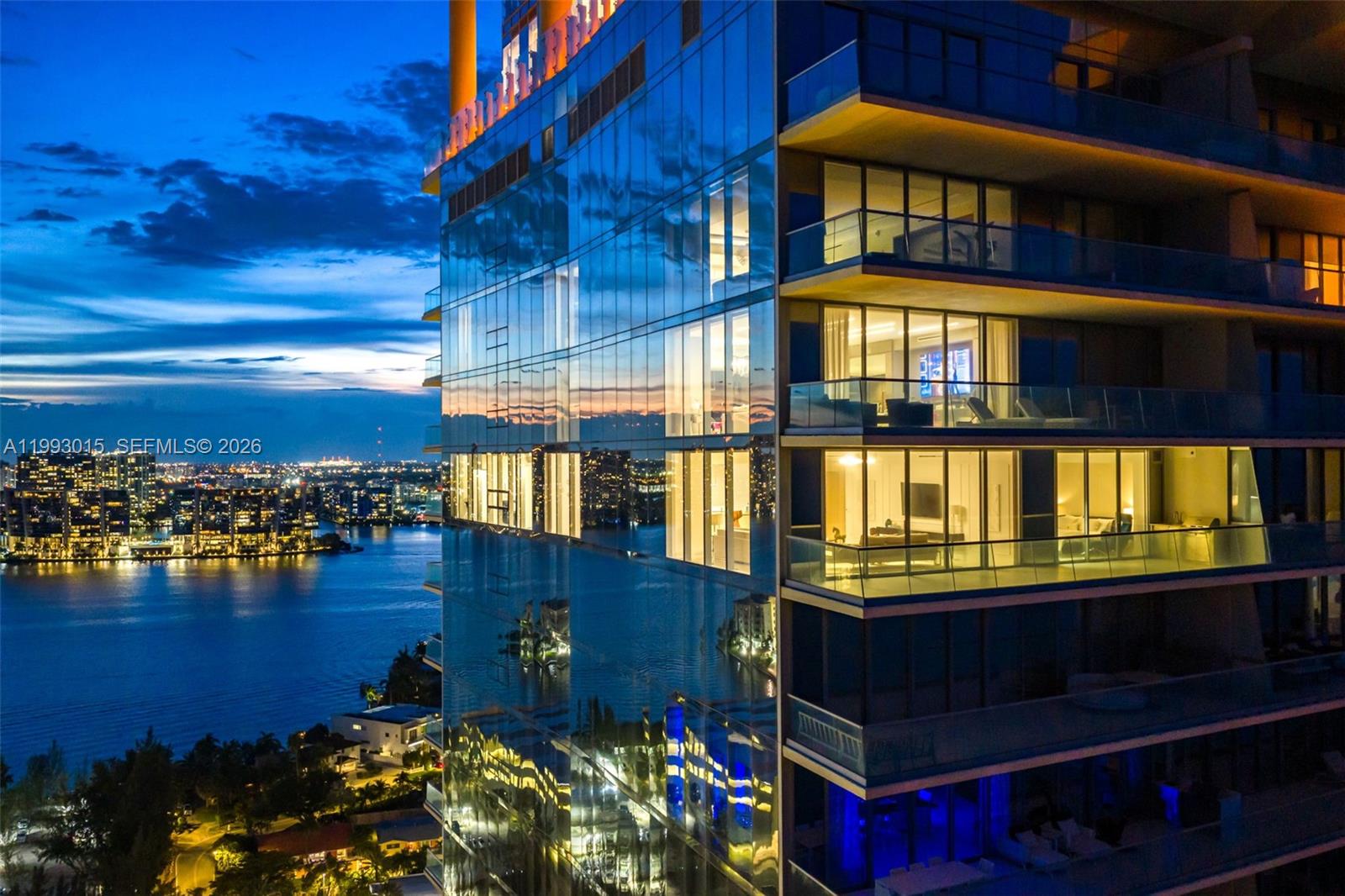 2504 4 / 6 3252 sq. ft. $ 2026-04-01 0 Photo