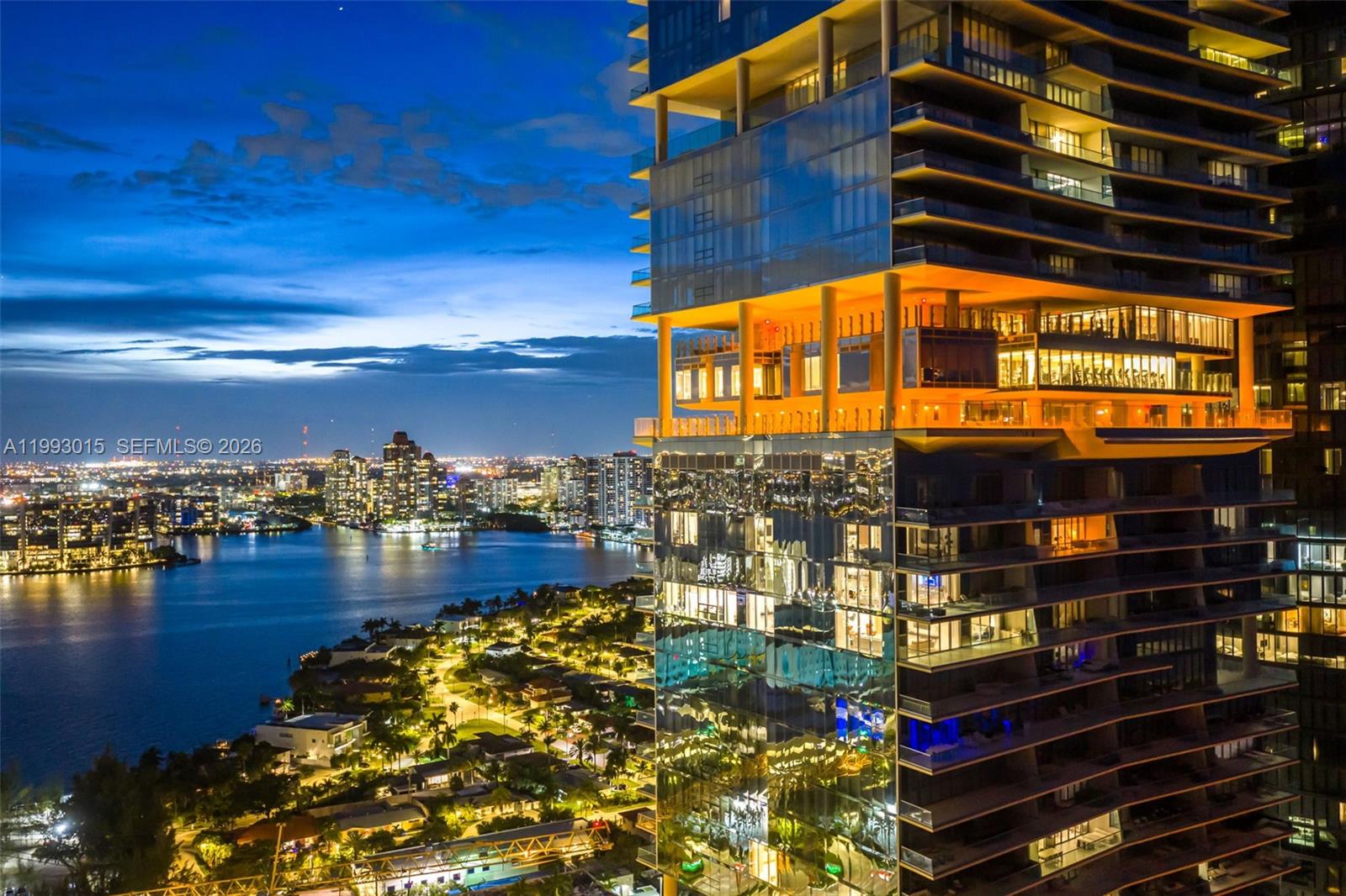 2504 4 / 6 3252 sq. ft. $ 2026-04-01 0 Photo