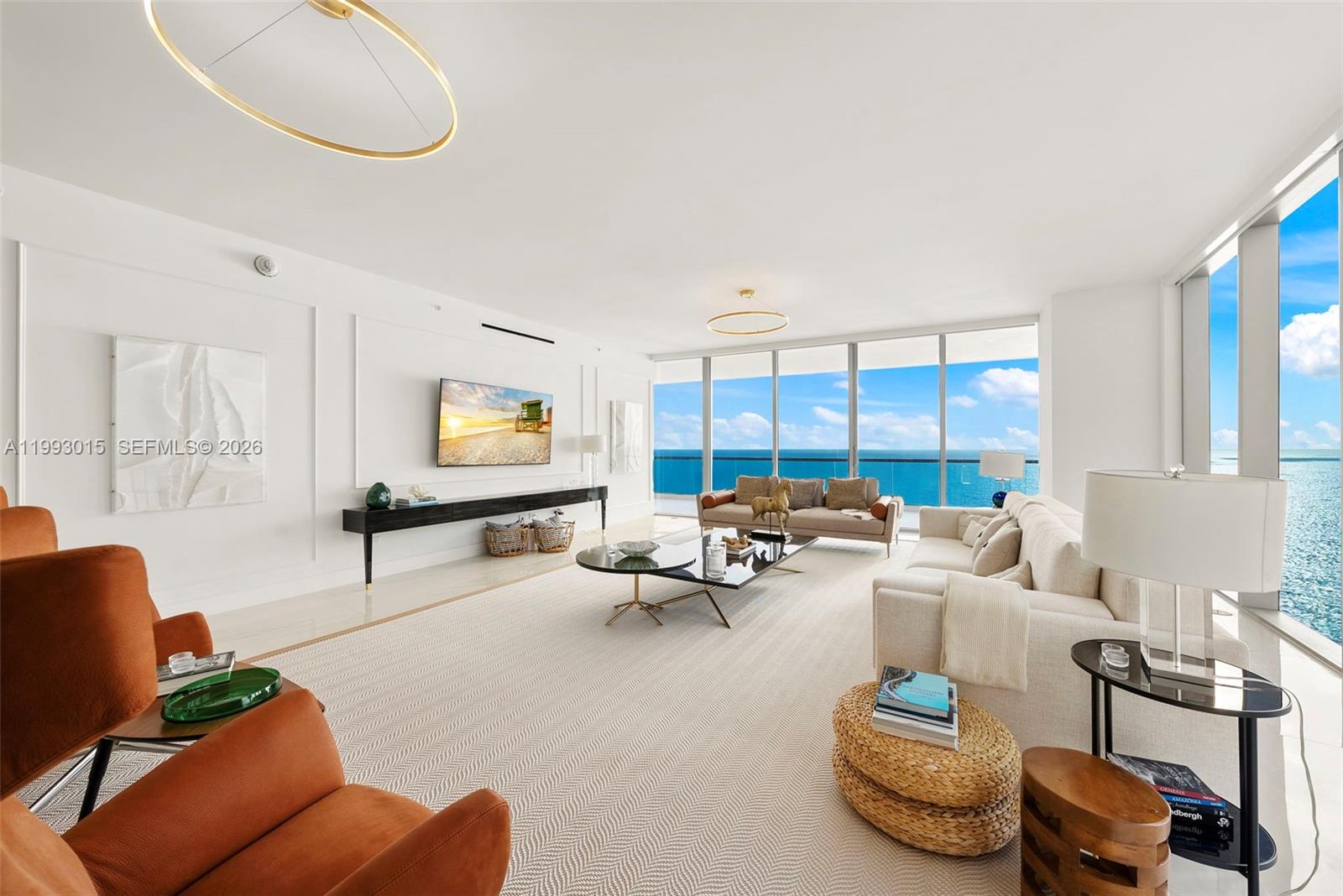 2504 4 / 6 3252 sq. ft. $ 2026-04-01 0 Photo