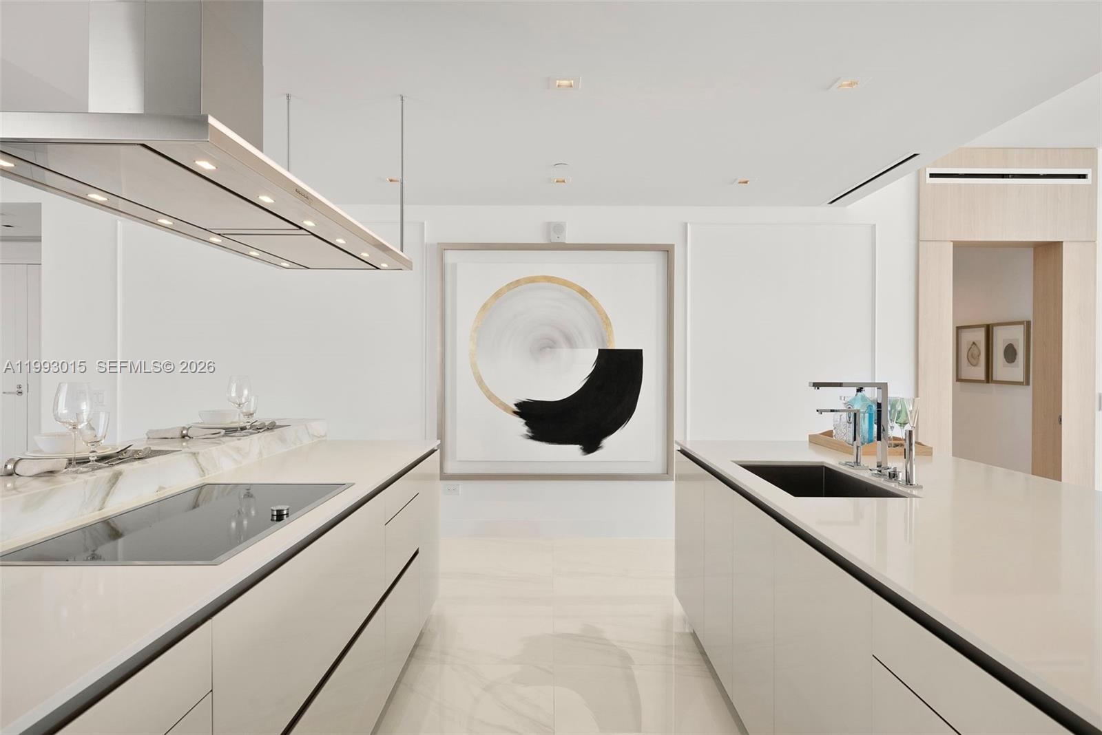 2504 4 / 6 3252 sq. ft. $ 2026-04-01 0 Photo