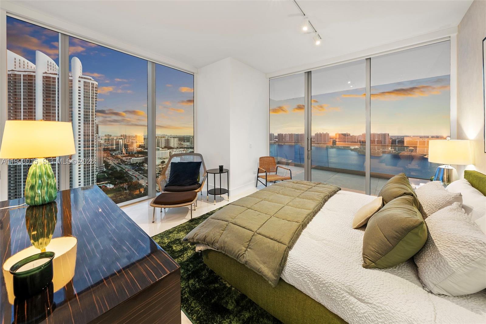 2504 4 / 6 3252 sq. ft. $ 2026-04-01 0 Photo