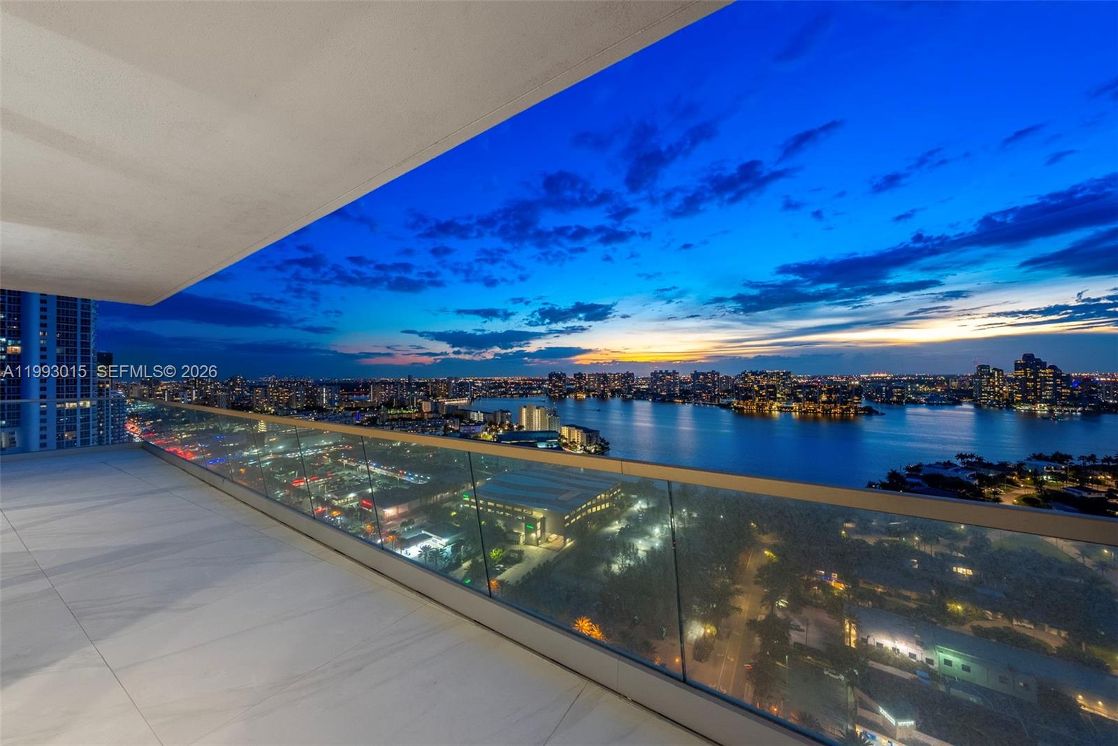 2504 4 / 6 3252 sq. ft. $ 2026-04-01 0 Photo