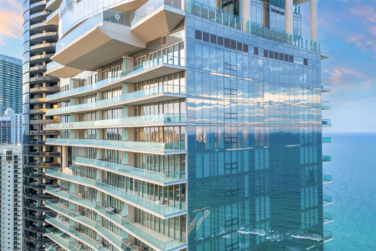 2504 4 / 6 3252 sq. ft. $ 2026-04-01 0 Photo