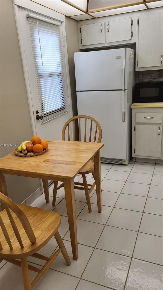 Photo of 3401 Country Club Dr  #402, Aventura, Florida, 33180 - 