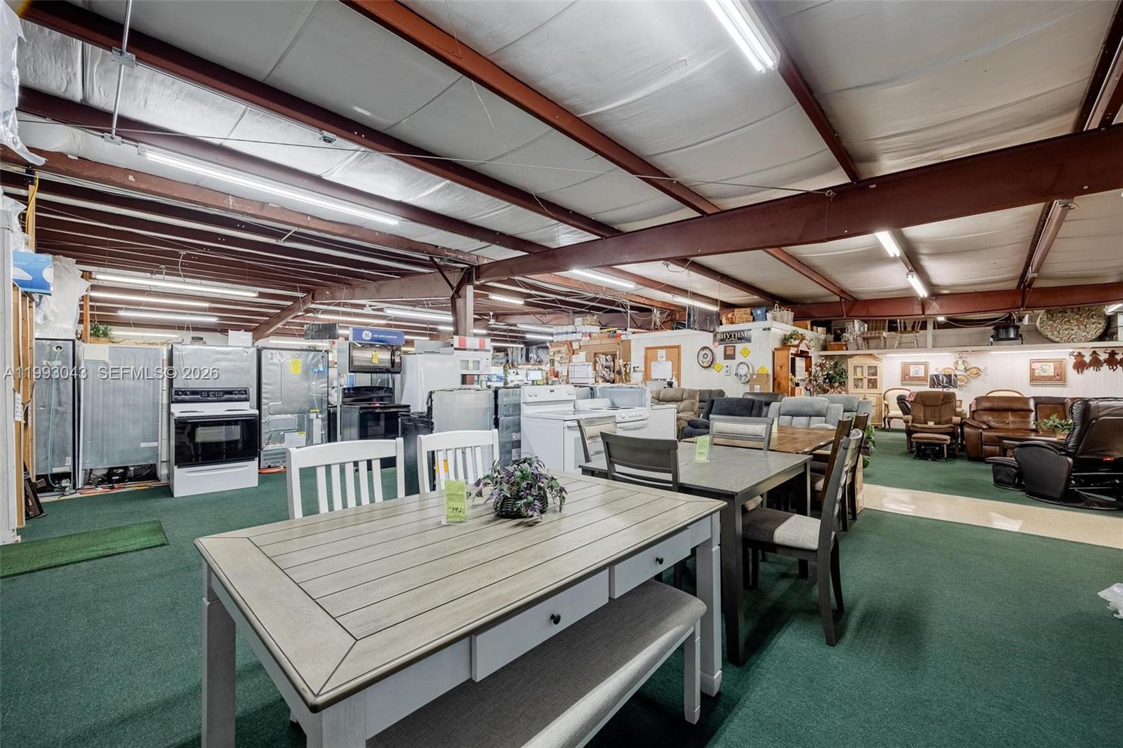   /   sq. ft. $ 2026-04-01 0 Photo