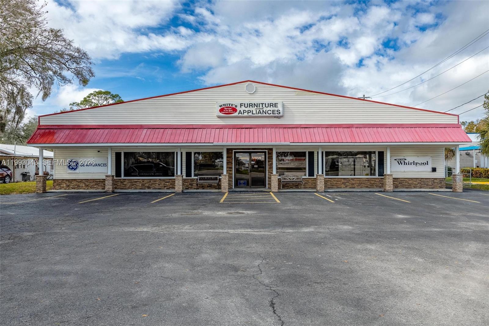   /   sq. ft. $ 2026-04-01 0 Photo