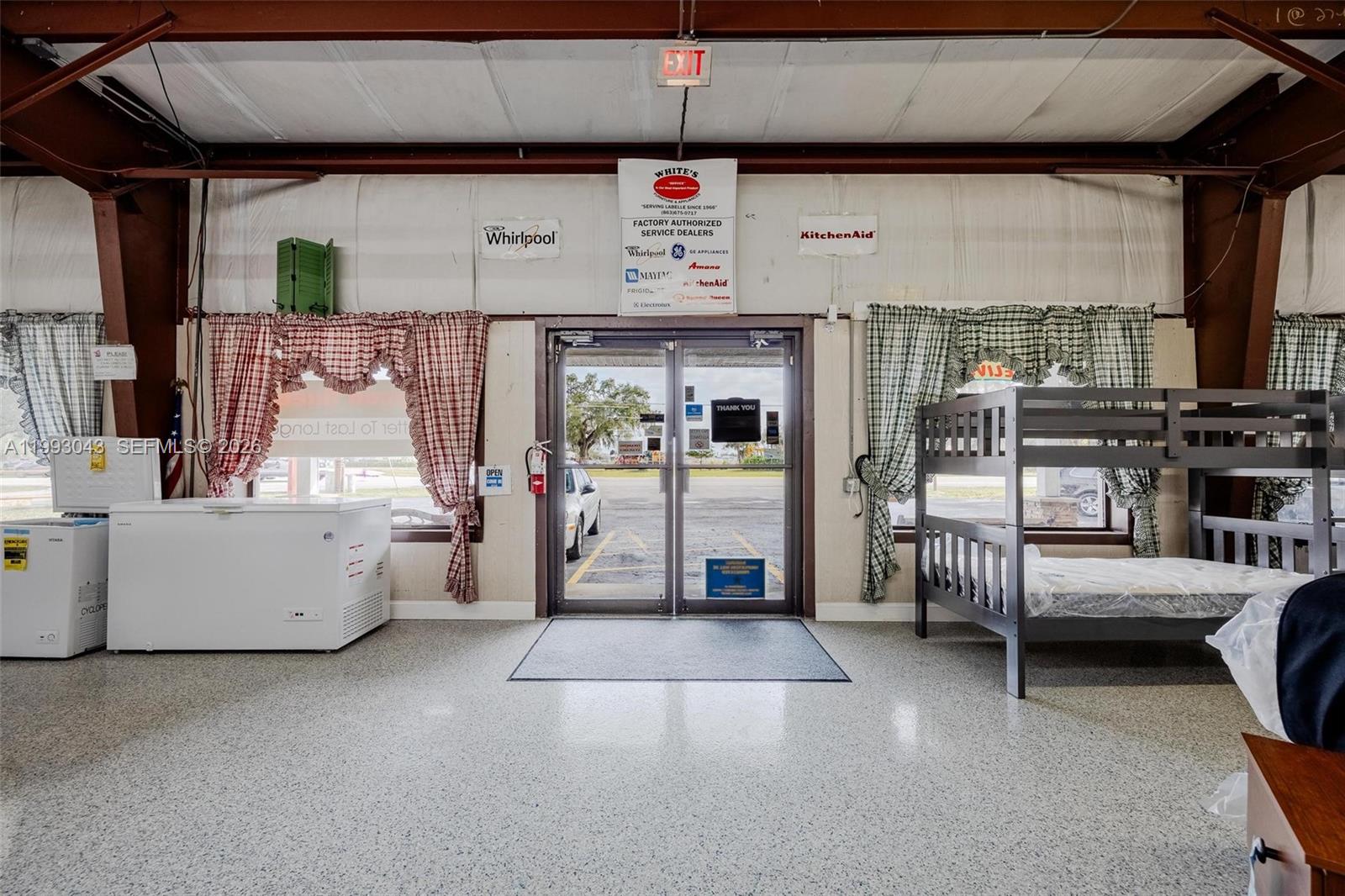   /   sq. ft. $ 2026-04-01 0 Photo