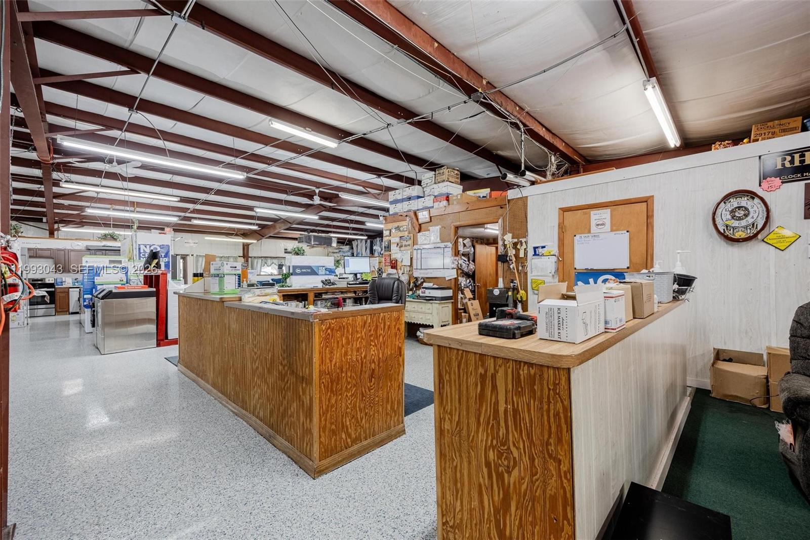   /   sq. ft. $ 2026-04-01 0 Photo