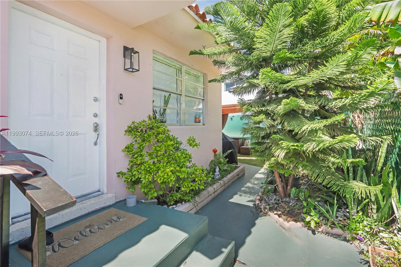   /  1970 sq. ft. $ 2026-04-01 0 Photo