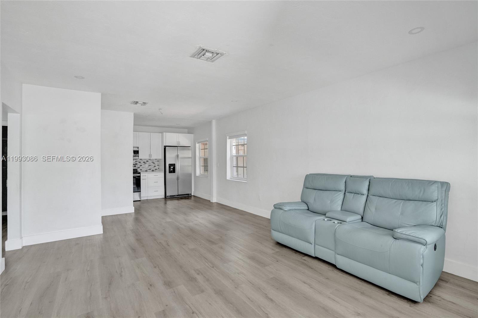  /  1959 sq. ft. $ 2026-04-24 0 Photo