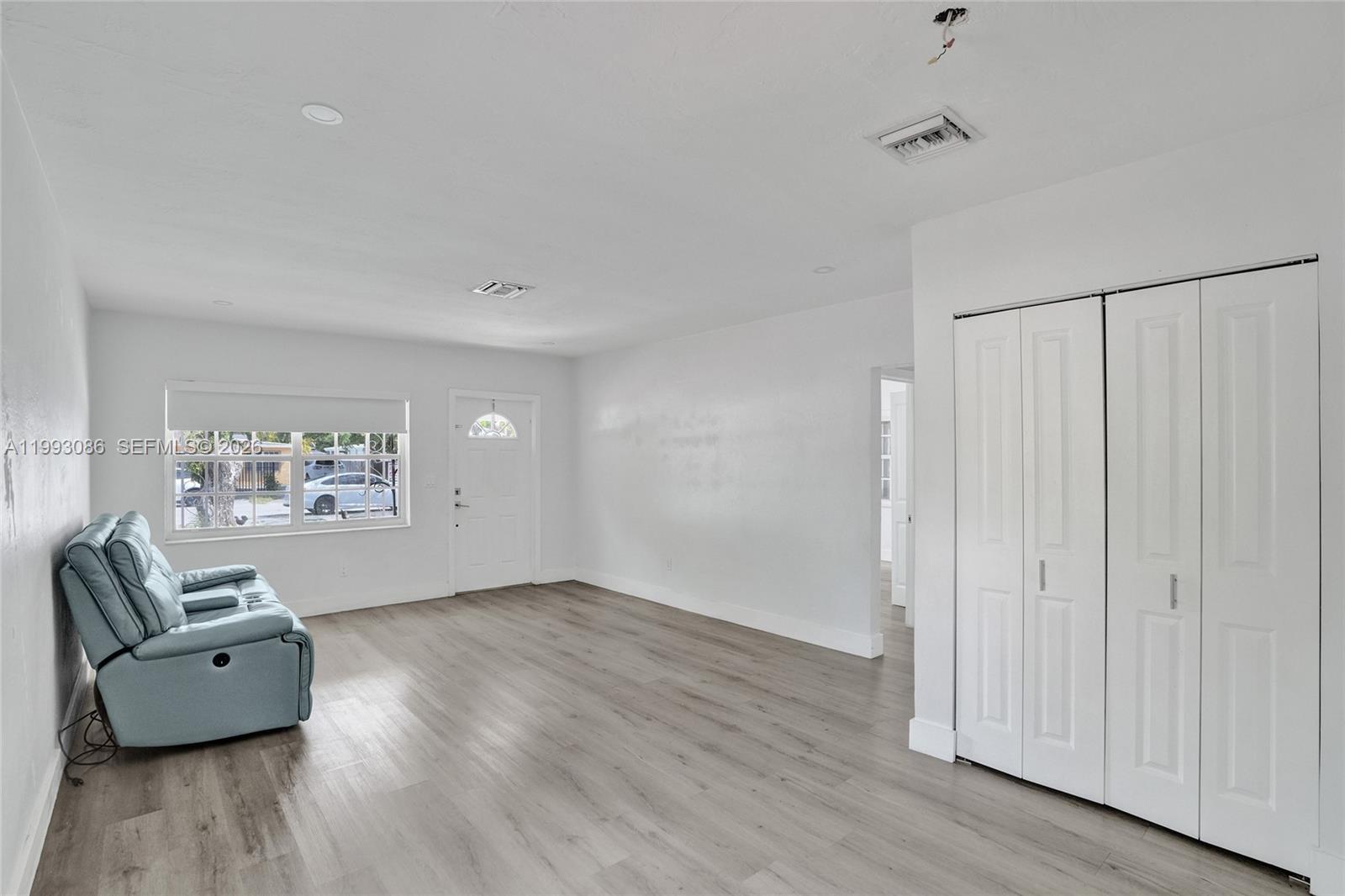   /  1959 sq. ft. $ 2026-04-24 0 Photo