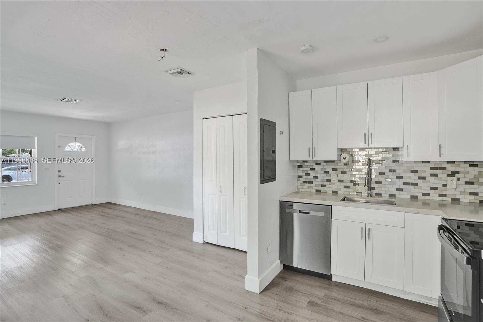   /  1959 sq. ft. $ 2026-04-24 0 Photo
