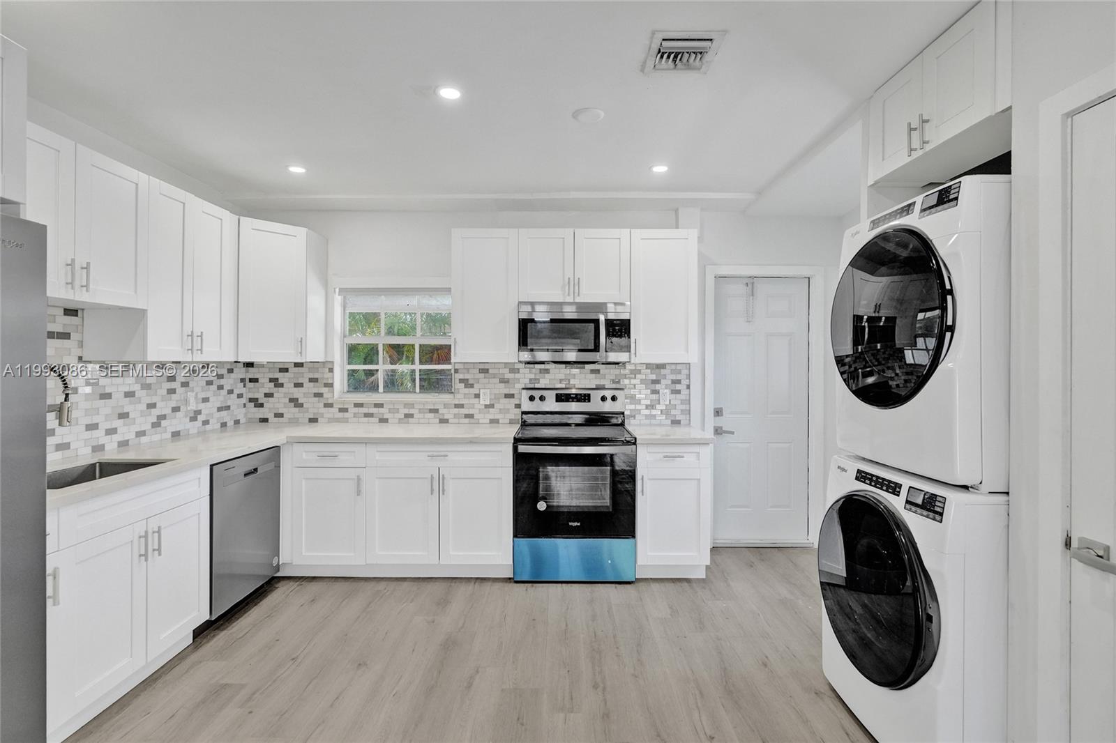   /  1959 sq. ft. $ 2026-04-24 0 Photo