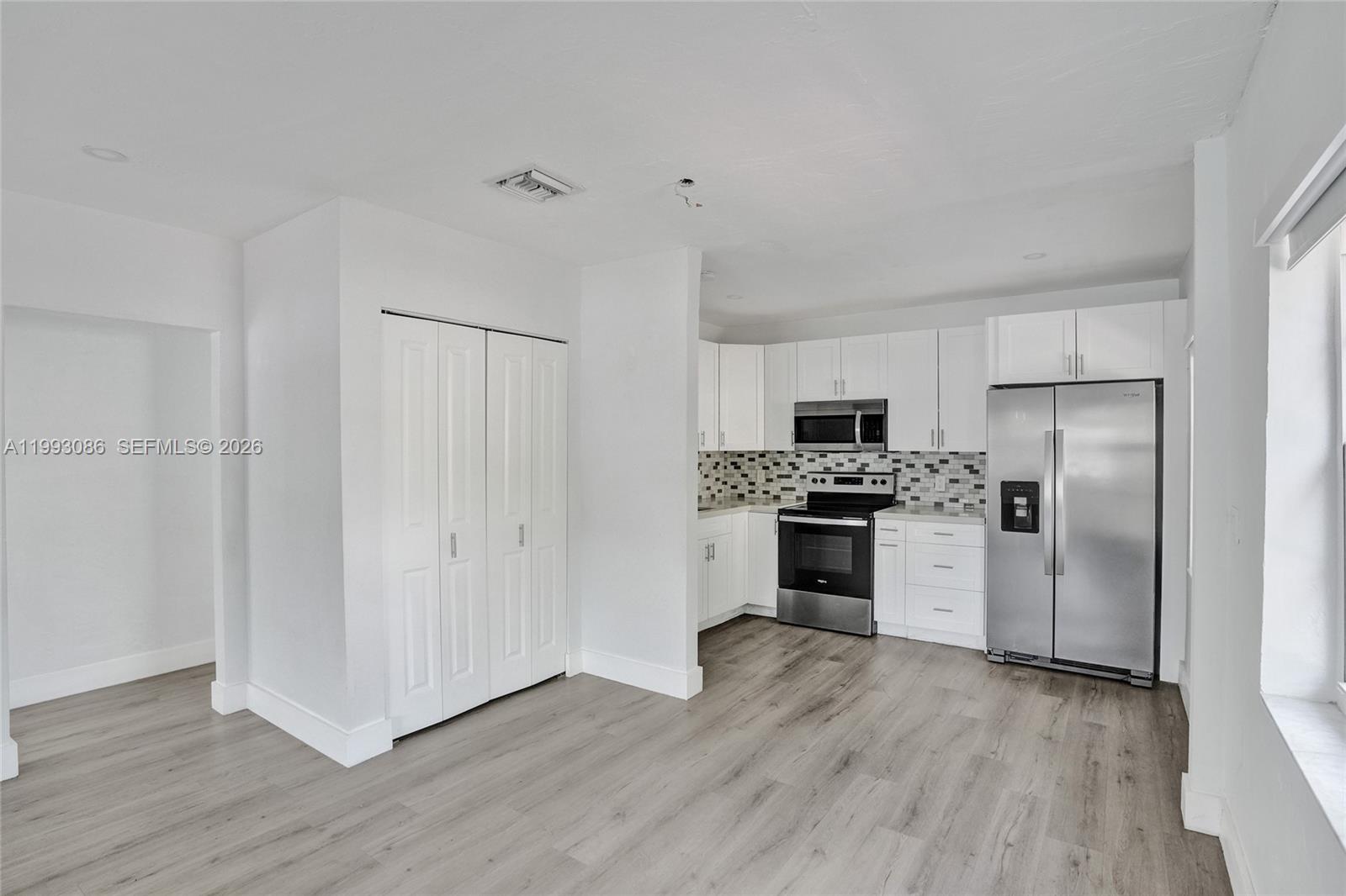   /  1959 sq. ft. $ 2026-04-24 0 Photo
