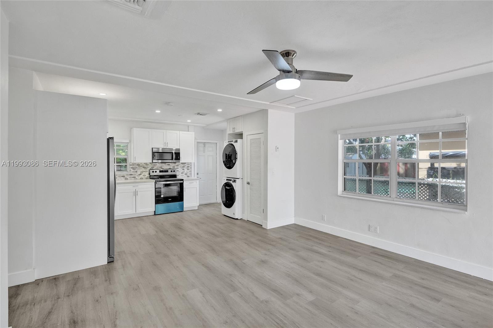   /  1959 sq. ft. $ 2026-04-24 0 Photo