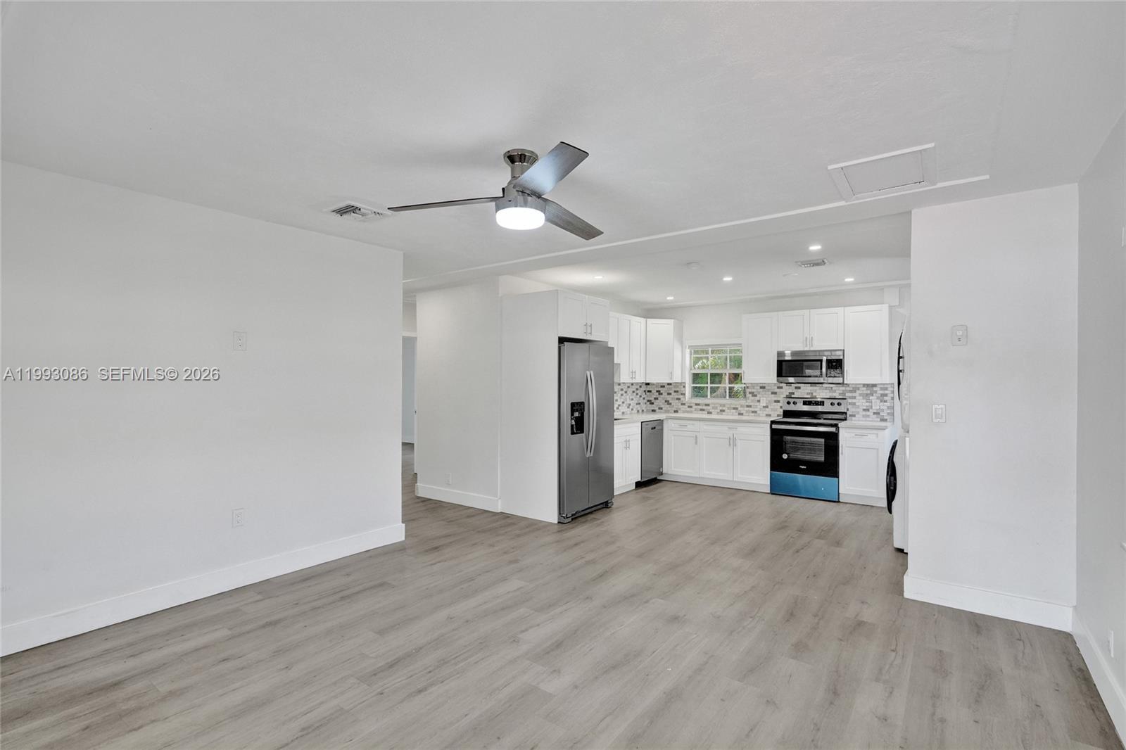   /  1959 sq. ft. $ 2026-04-24 0 Photo