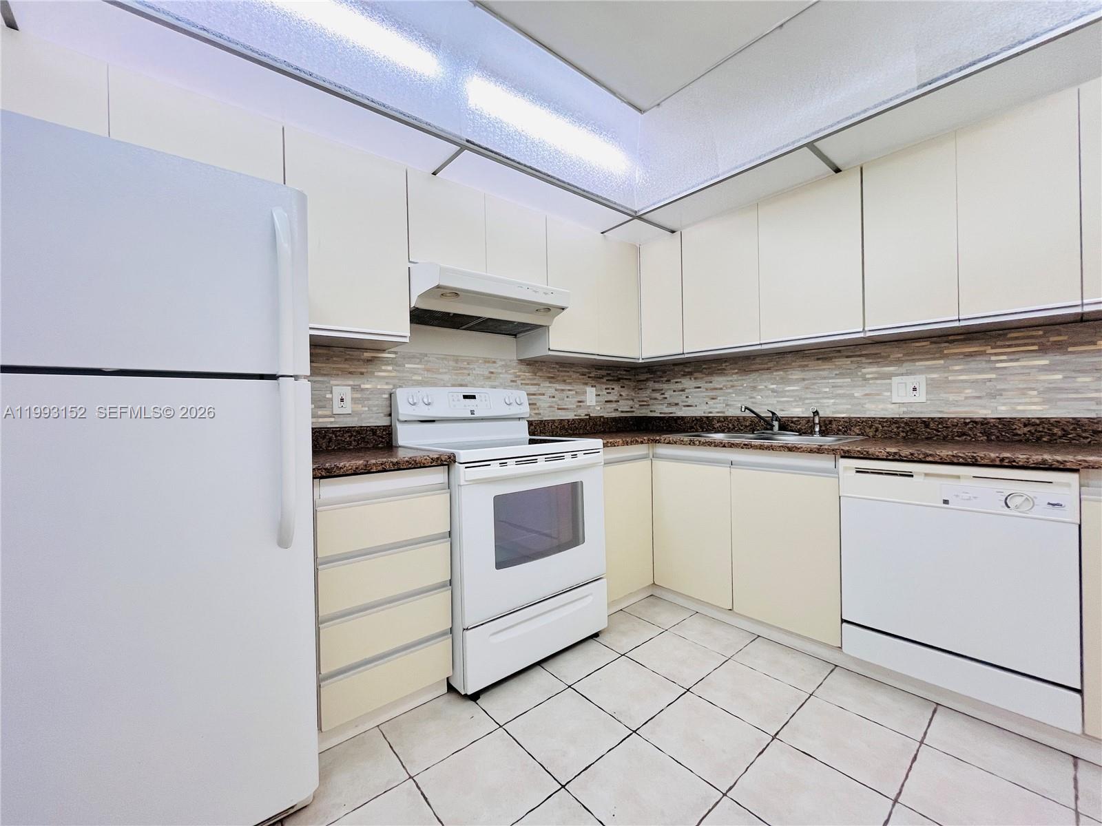 Photo of 2500 Parkview Dr #1803, Hallandale Beach, Florida, 33009 -