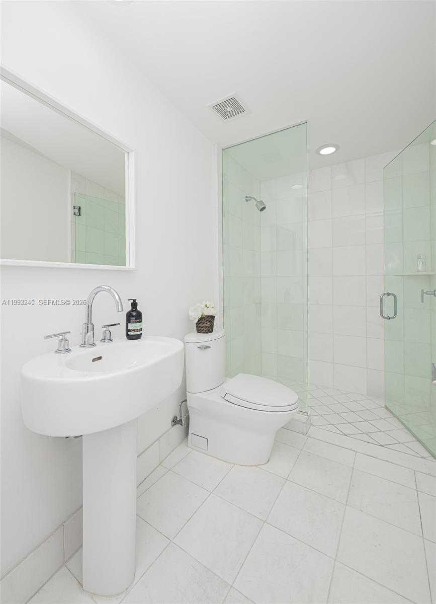 Photo of 2950 188th St  #139, Aventura, Florida, 33180 - 3rd Full Bathroom (located on the 1st level)