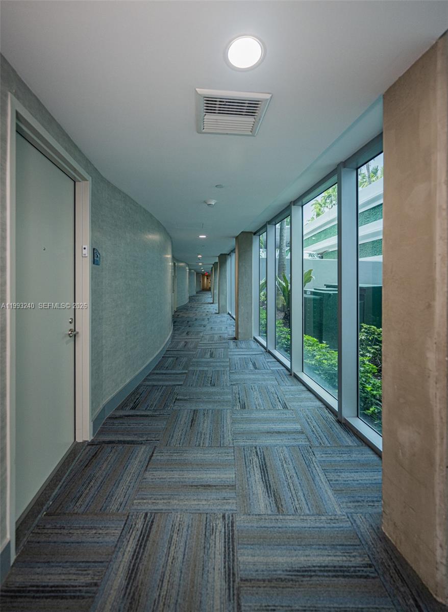 Photo of 2950 188th St  #139, Aventura, Florida, 33180 - Corridor