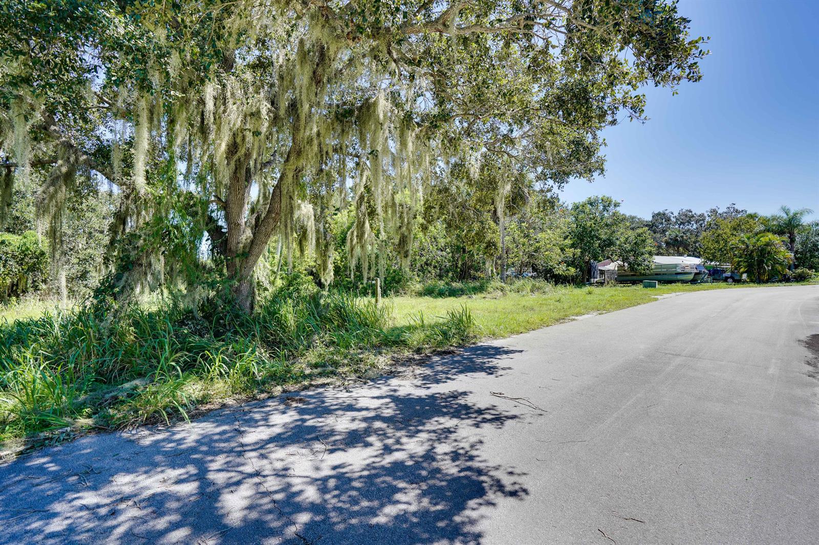   / 0  sq. ft. $ 2026-06-15 0 foto