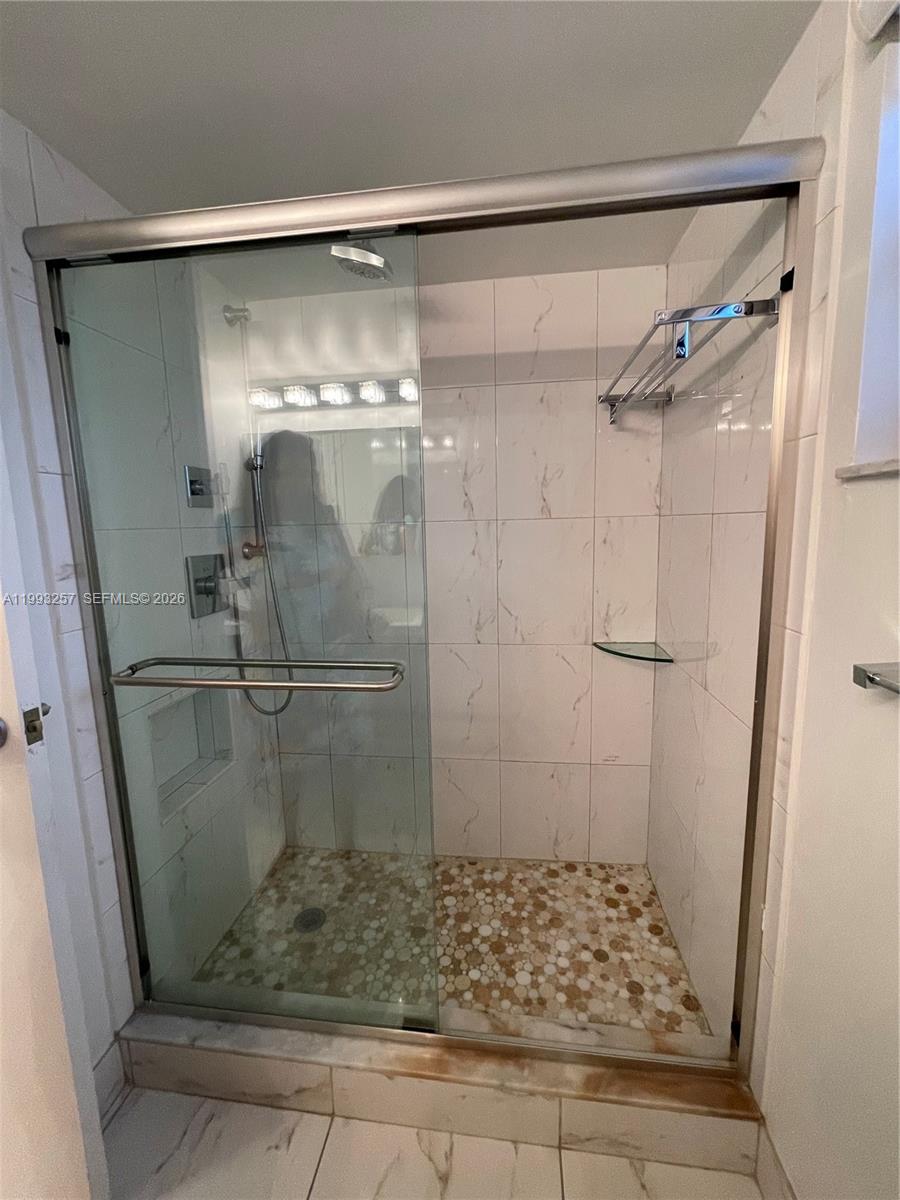 Photo of 2301 Ocean Dr  #607, Hollywood, Florida, 33019 - 