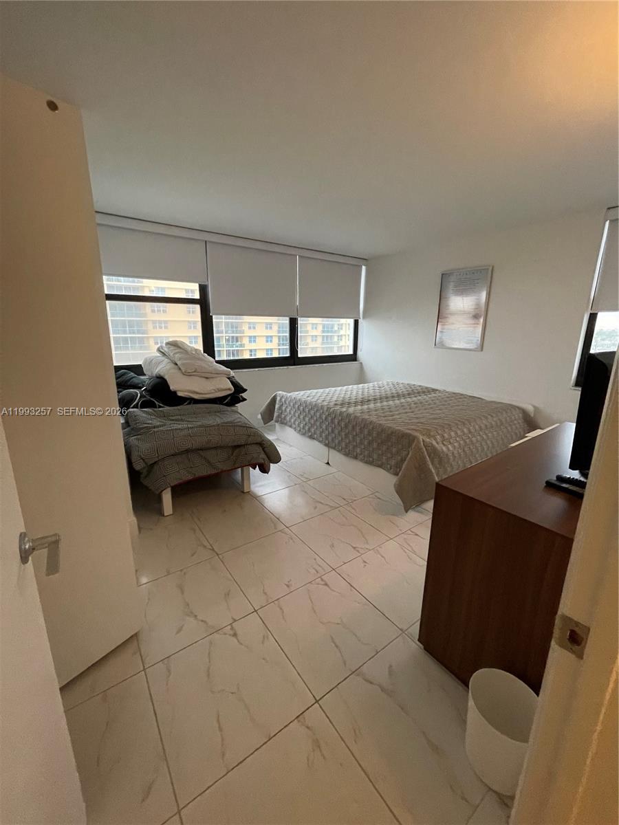 Photo of 2301 Ocean Dr  #607, Hollywood, Florida, 33019 - 