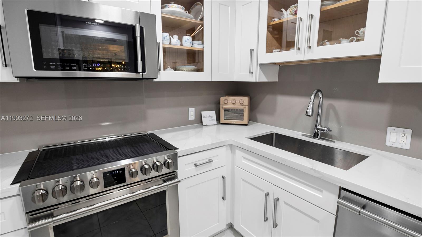 Photo of 20301 Country Club Dr  #526, Aventura, Florida, 33180 - 