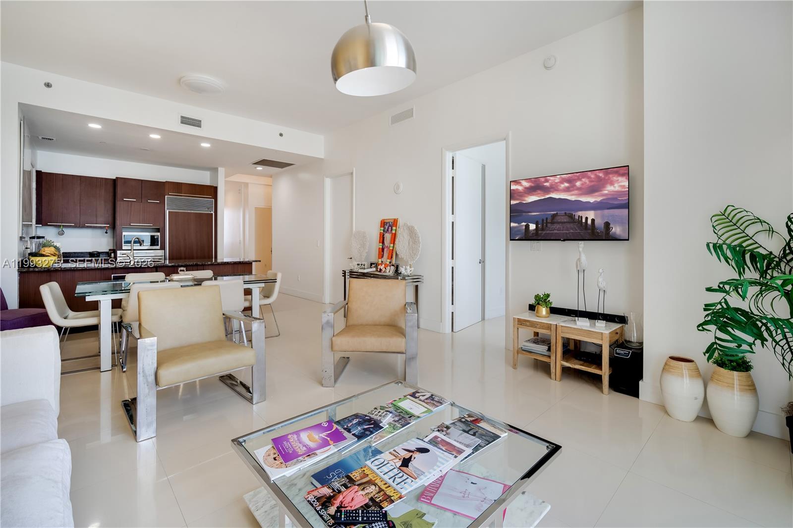 4102 3 / 4 1979 sq. ft. $ 2026-04-01 0 Photo