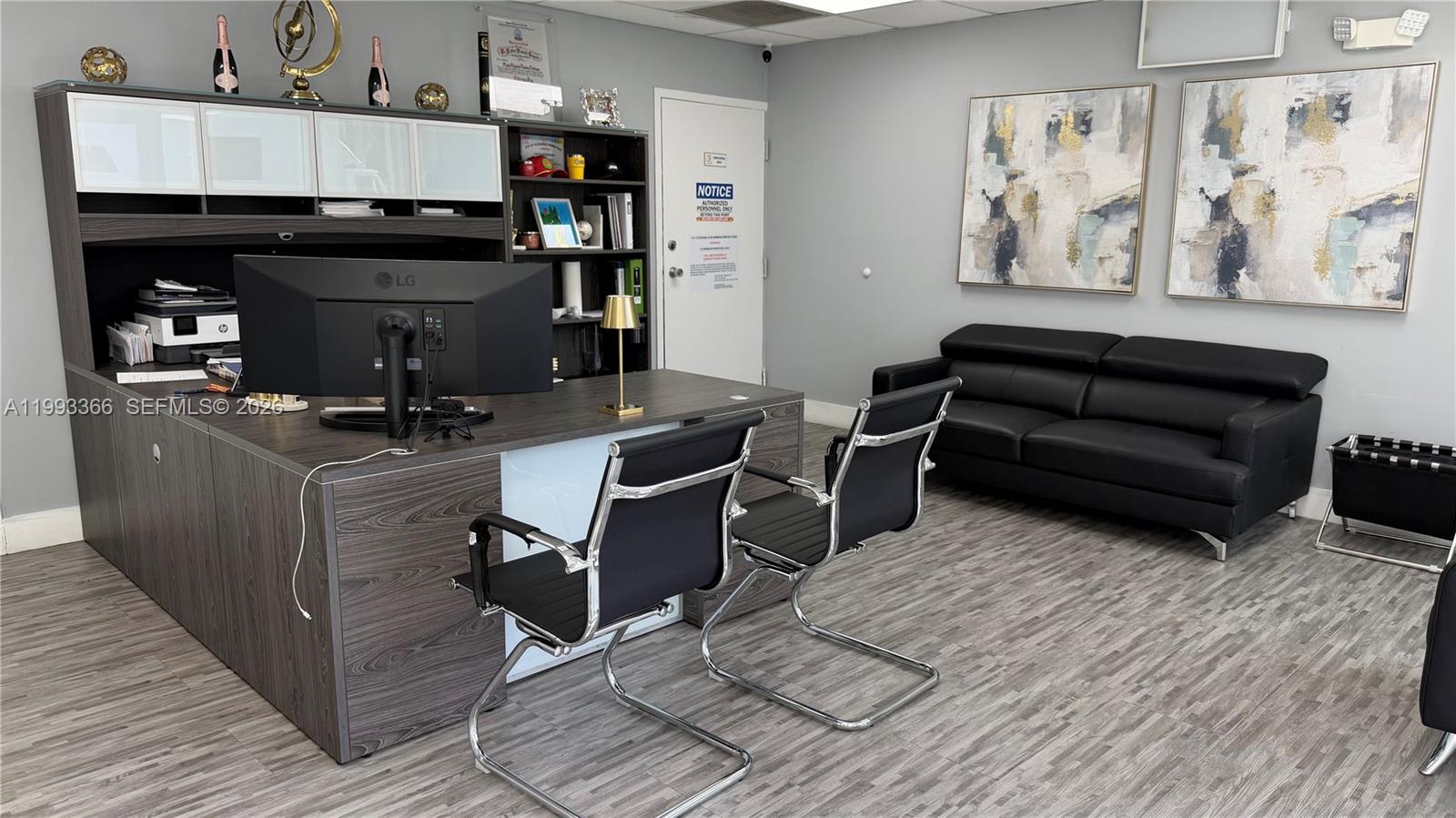 8001  /   sq. ft. $ 2026-04-01 0 Photo