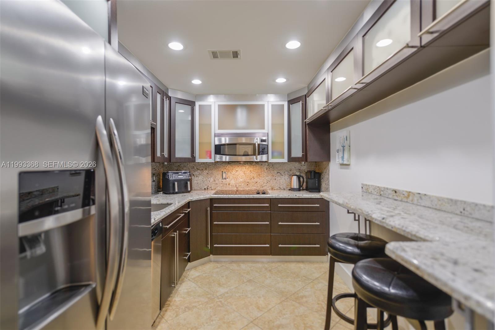 21M 1 / 2 870 sq. ft. $ 2026-04-01 0 Photo