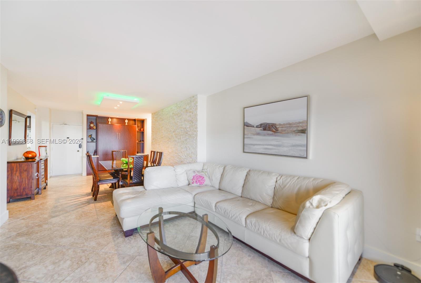 21M 1 / 2 870 sq. ft. $ 2026-04-01 0 Photo