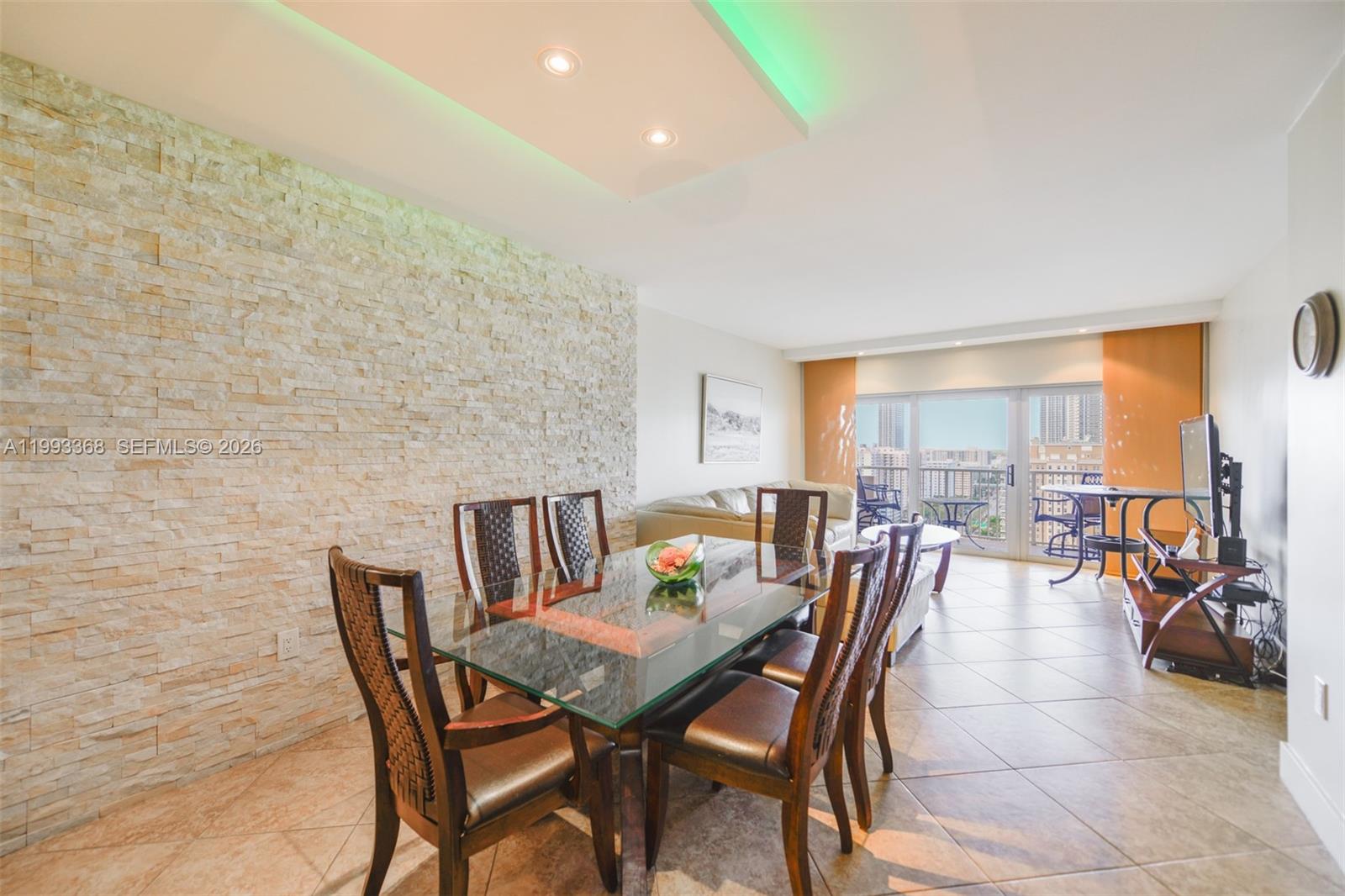 21M 1 / 2 870 sq. ft. $ 2026-04-01 0 Photo