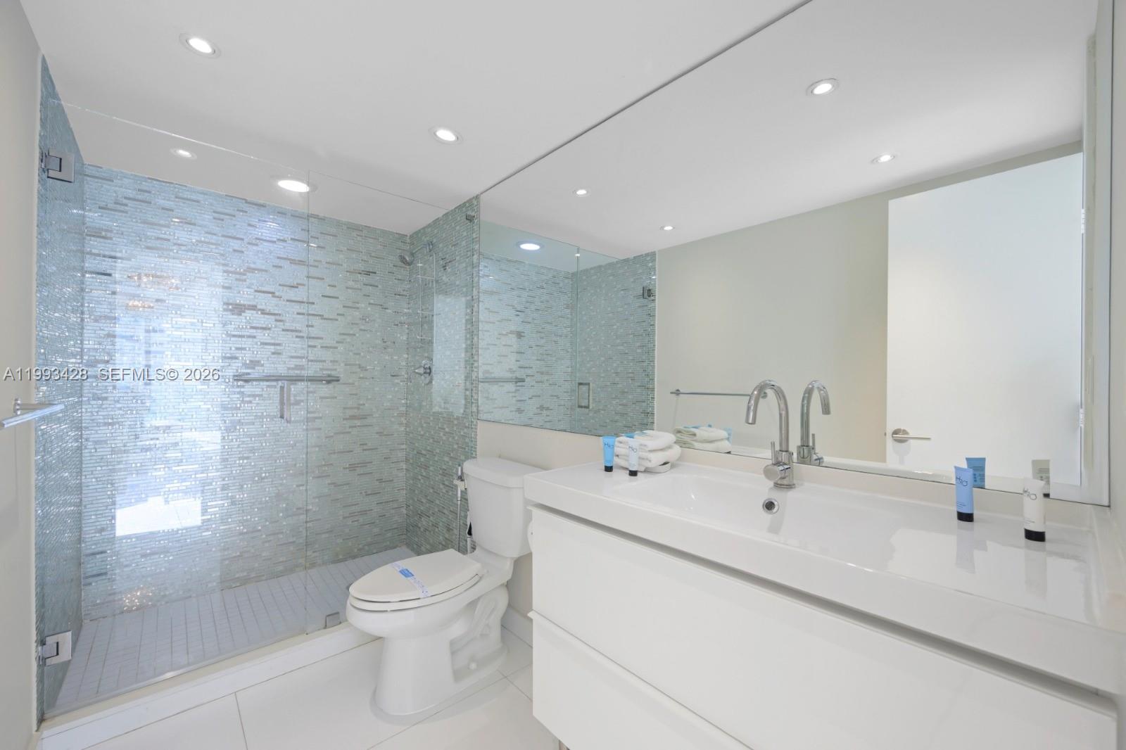 Photo of 19370 Collins Ave #916, Sunny Isles Beach, Florida, 33160 -