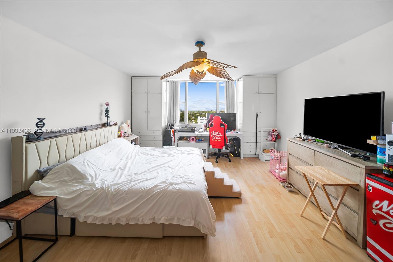 See details 1007 2 / 3 1714 sq. ft. $ 2026-04-01 0 Photo