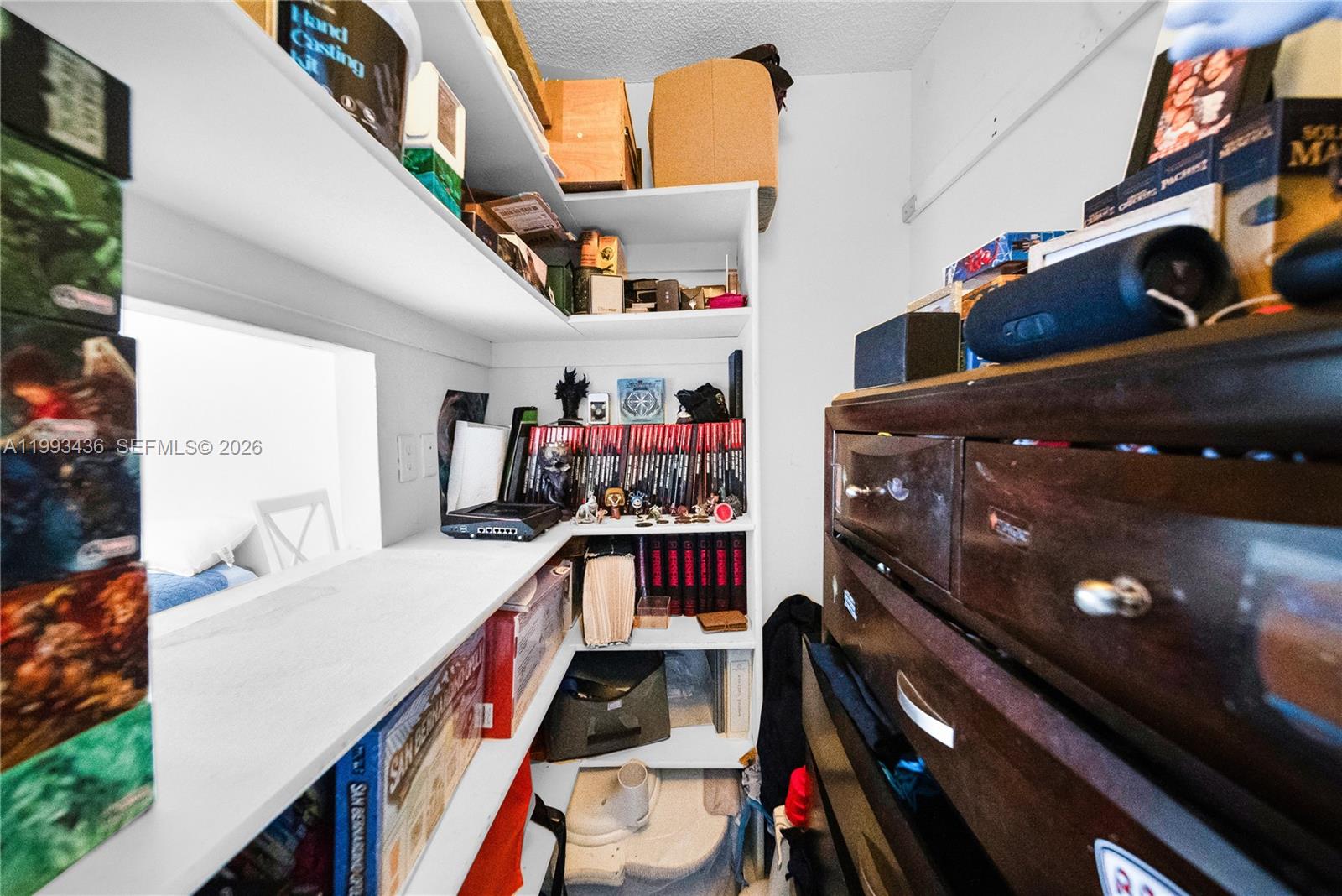 See details 1007 2 / 3 1714 sq. ft. $ 2026-04-01 0 Photo