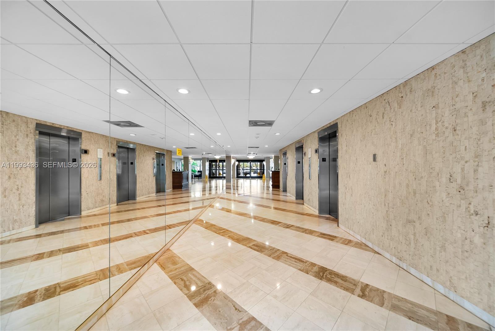 See details 1007 2 / 3 1714 sq. ft. $ 2026-04-01 0 Photo