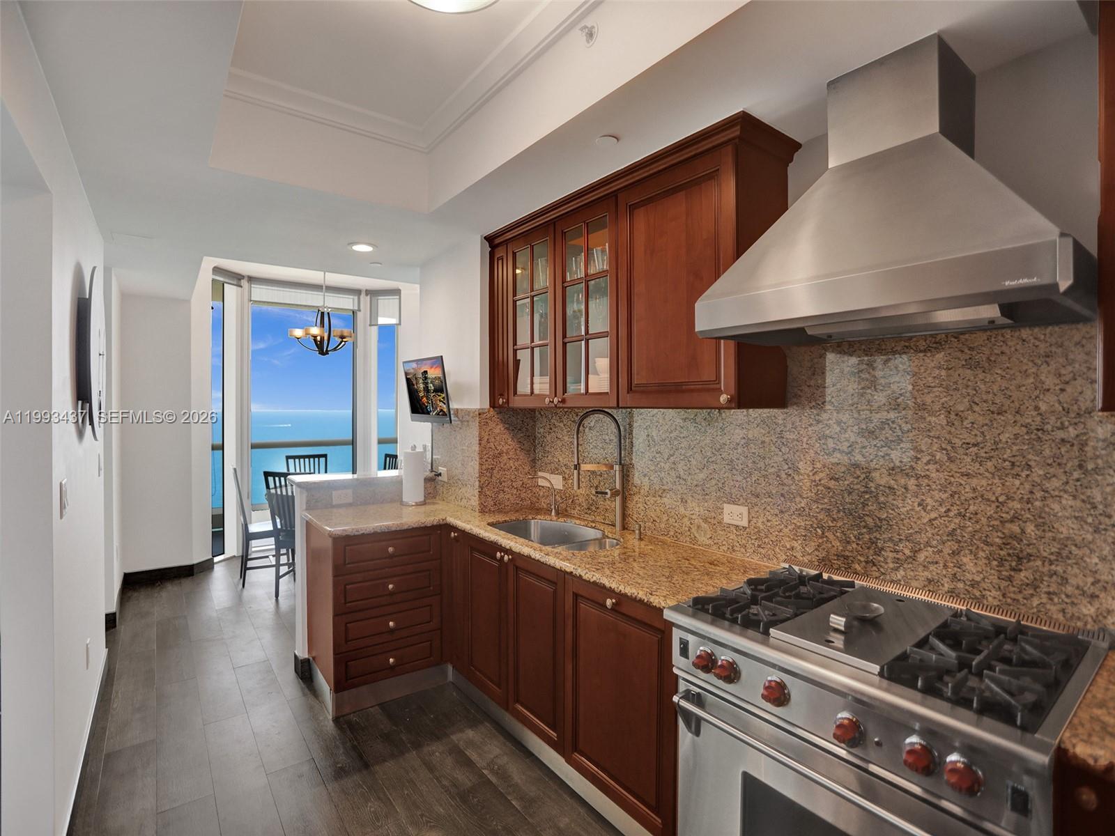 3005 3 / 3 2214 sq. ft. $ 2026-04-21 0 Photo